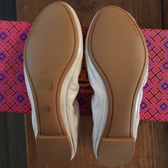 Tory Burch NEW Eddie Ballet Soft Naplak Color Goan Sand Size 8.5M Style 70442 - Picture 5 of 12